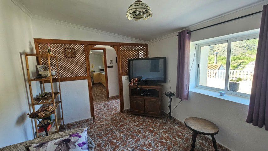 2 sovrum Finca/Hus på landet till salu i El Margen - 69 995 € (Ref: 9859646)