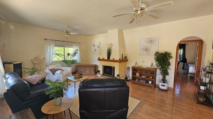 3 bedroom Finca/Country House for sale in El Margen - € 185,000 (Ref: 9861682)