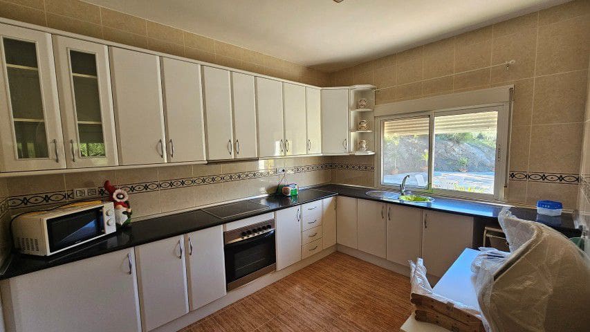 3 bedroom Finca/Country House for sale in El Margen - € 185,000 (Ref: 9861682)