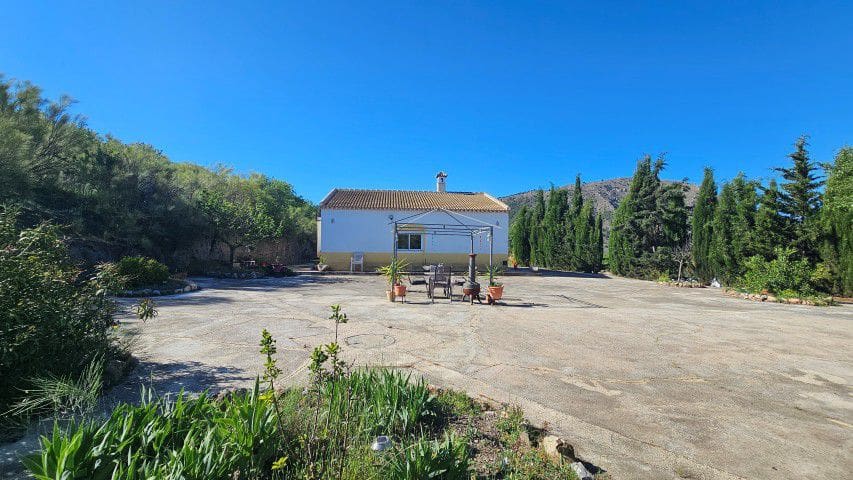 3 bedroom Finca/Country House for sale in El Margen - € 185,000 (Ref: 9861682)