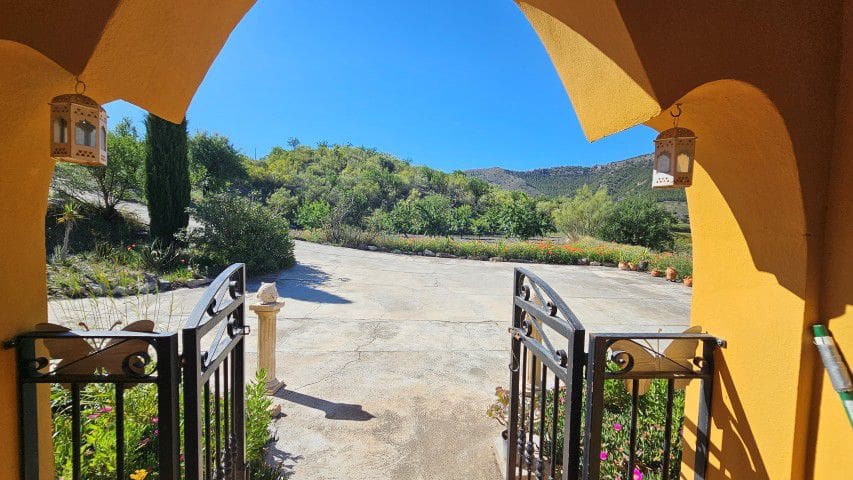 3 bedroom Finca/Country House for sale in El Margen - € 185,000 (Ref: 9861683)