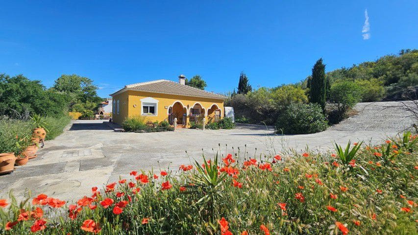 3 bedroom Finca/Country House for sale in El Margen - € 185,000 (Ref: 9861683)