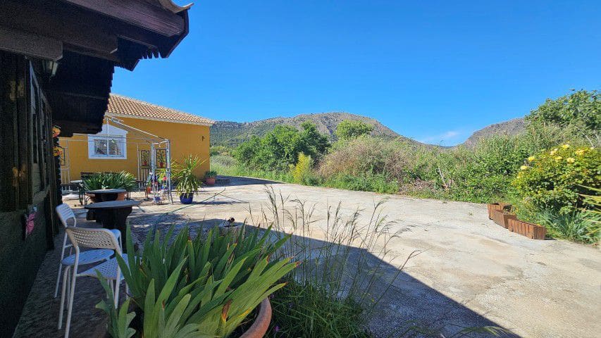 3 bedroom Finca/Country House for sale in El Margen - € 185,000 (Ref: 9861683)