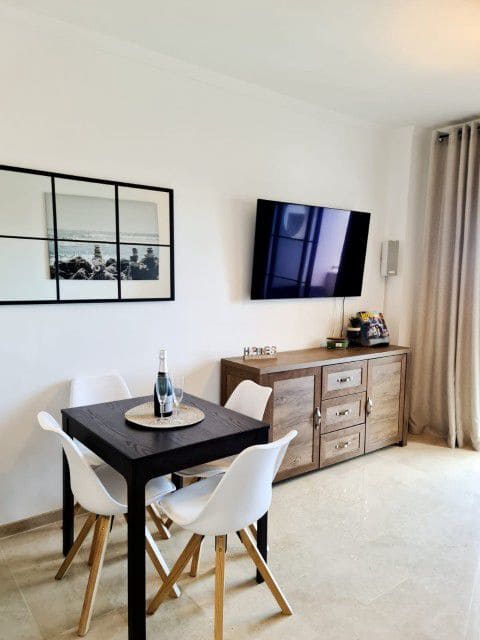 3 bedroom Apartment for sale in Manilva with garage - € 284,000 (Ref: 9868490)