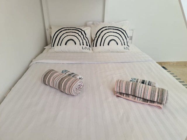 3 bedroom Apartment for sale in Manilva with garage - € 284,000 (Ref: 9868490)