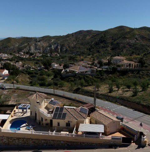 4 bedroom Villa for sale in Los Huevanillas with garage - € 359,950 (Ref: 9878187)