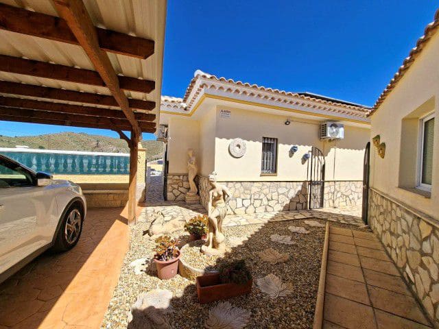 4 bedroom Villa for sale in Los Huevanillas with garage - € 359,950 (Ref: 9878187)