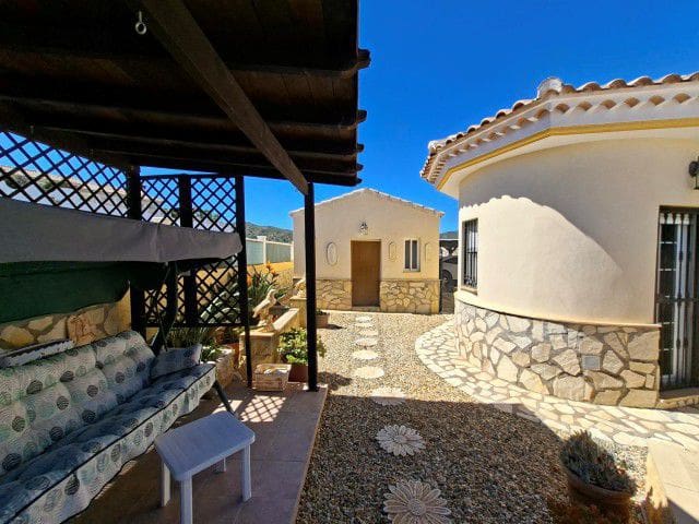 4 bedroom Villa for sale in Los Huevanillas with garage - € 359,950 (Ref: 9878187)