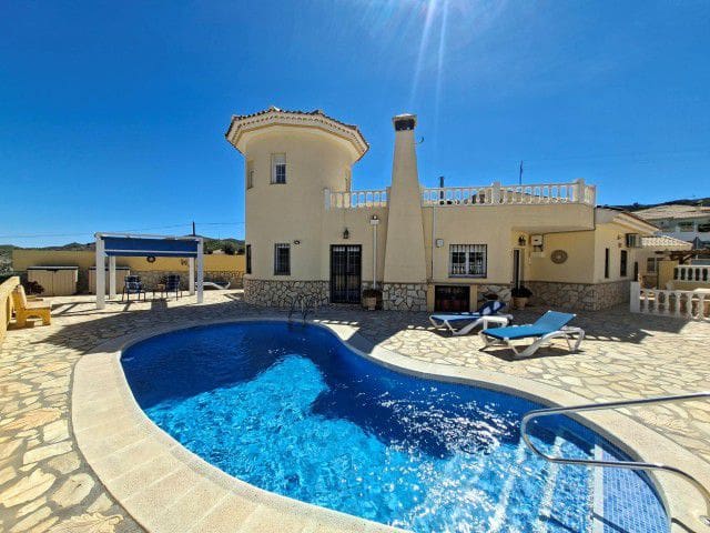 4 bedroom Villa for sale in Los Huevanillas with garage - € 359,950 (Ref: 9878187)