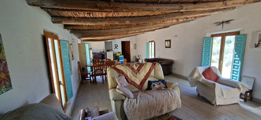 5 bedroom Finca/Country House for sale in Arboleas - € 249,500 (Ref: 9927011)