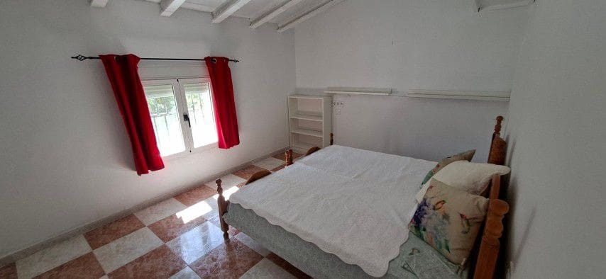 5 bedroom Finca/Country House for sale in Arboleas - € 249,500 (Ref: 9927011)