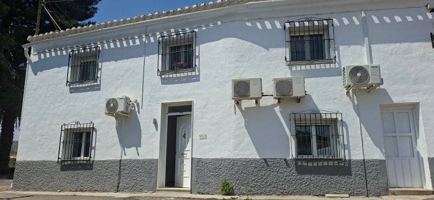 5 bedroom Finca/Country House for sale in Arboleas - € 249,500 (Ref: 9927011)
