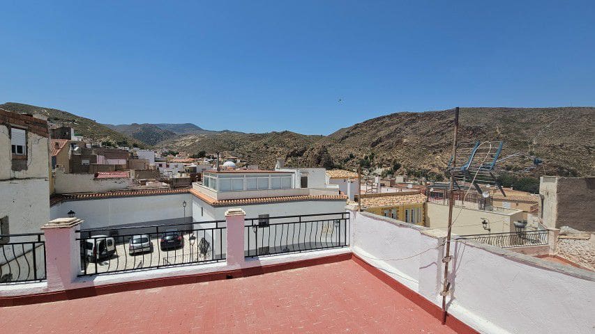 7 Zimmer Haus zu verkaufen in Macael mit Garage - 155.000 € (Ref: 9930369)