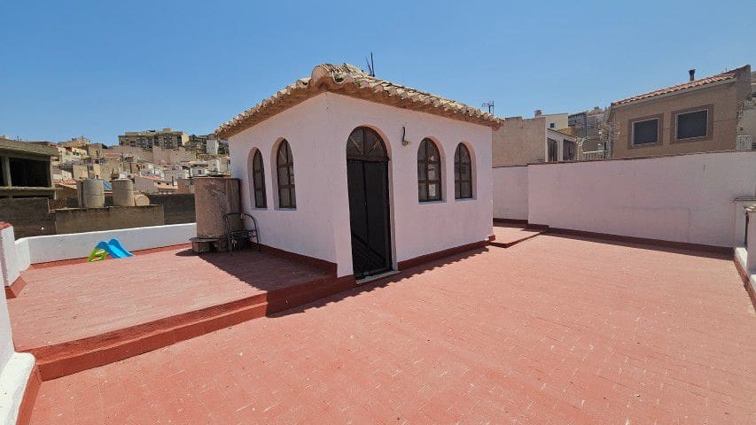 7 Zimmer Haus zu verkaufen in Macael mit Garage - 155.000 € (Ref: 9930369)
