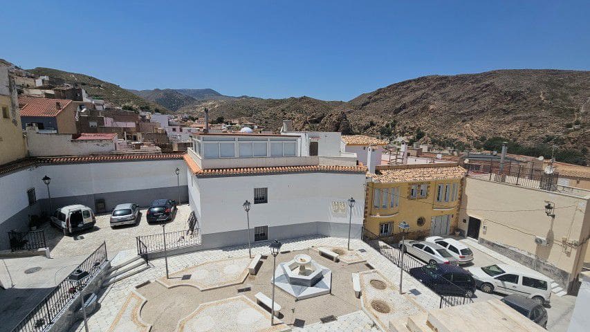 7 Zimmer Haus zu verkaufen in Macael mit Garage - 155.000 € (Ref: 9930369)