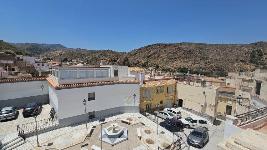 7 Zimmer Haus zu verkaufen in Macael mit Garage - 155.000 € (Ref: 9930369)