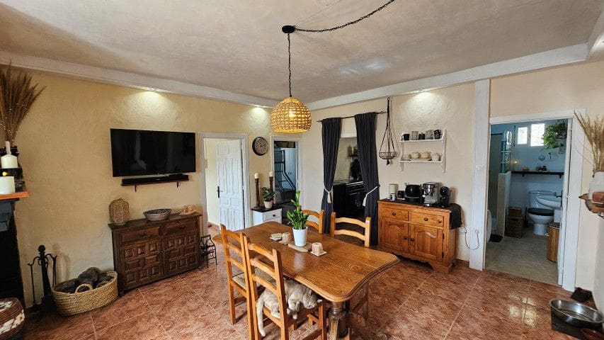 3 sypialnia Finka/Dom wiejski na sprzedaż w Tijola z garażem - 149 950 € (Ref: 9979550)