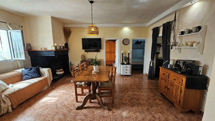 3 sypialnia Finka/Dom wiejski na sprzedaż w Tijola z garażem - 149 950 € (Ref: 9979550)