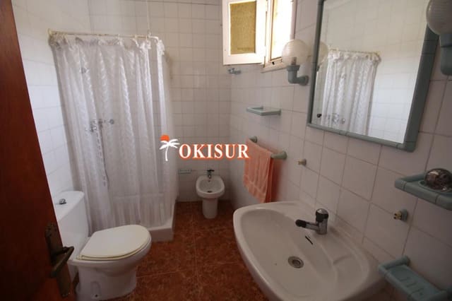 Casa de 5 habitaciones en Mojácar en venta - 129.000 € (Ref: 8255952)