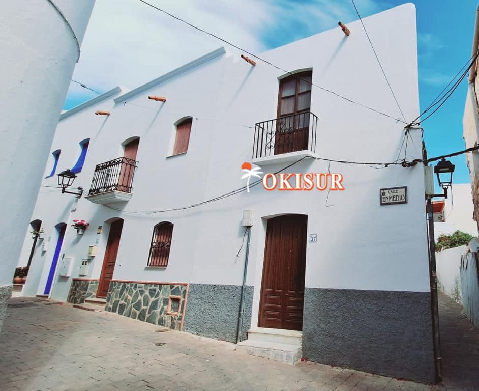 Casa de 5 habitaciones en Mojácar en venta - 129.000 € (Ref: 8255952)