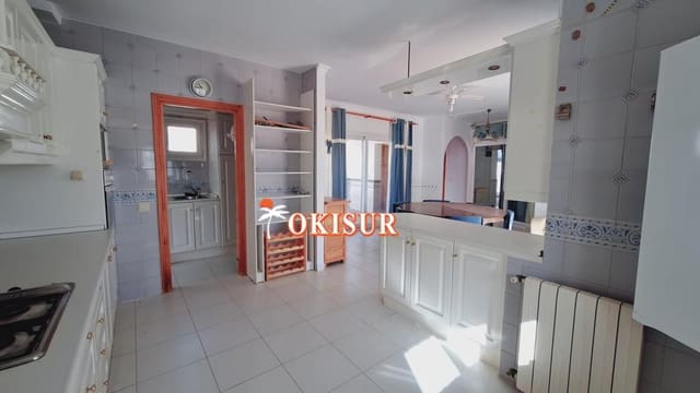 4 bedroom Villa for sale in Mojácar with garage - € 549,000 (Ref: 8766708)