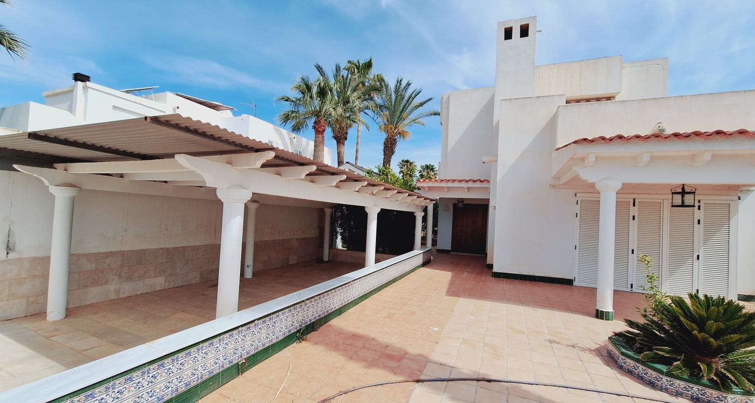 4 sovrum Villa till salu i Mojacar - 525 000 € (Ref: 8960532)