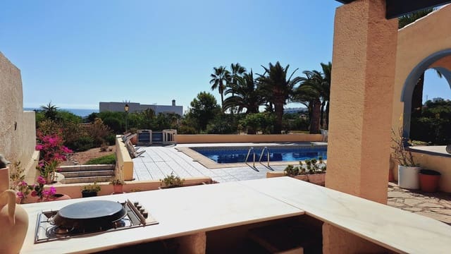 3 bedroom Villa for sale in Mojácar with garage - € 695,000 (Ref: 9243499)