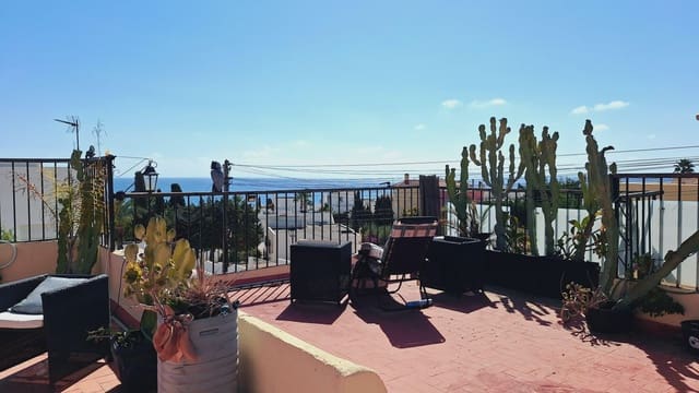 Chalet de 3 habitaciones en Mojácar en venta con garaje - 345.000 € (Ref: 9247447)