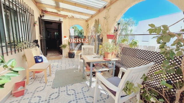 Chalet de 3 habitaciones en Mojácar en venta con garaje - 345.000 € (Ref: 9247447)