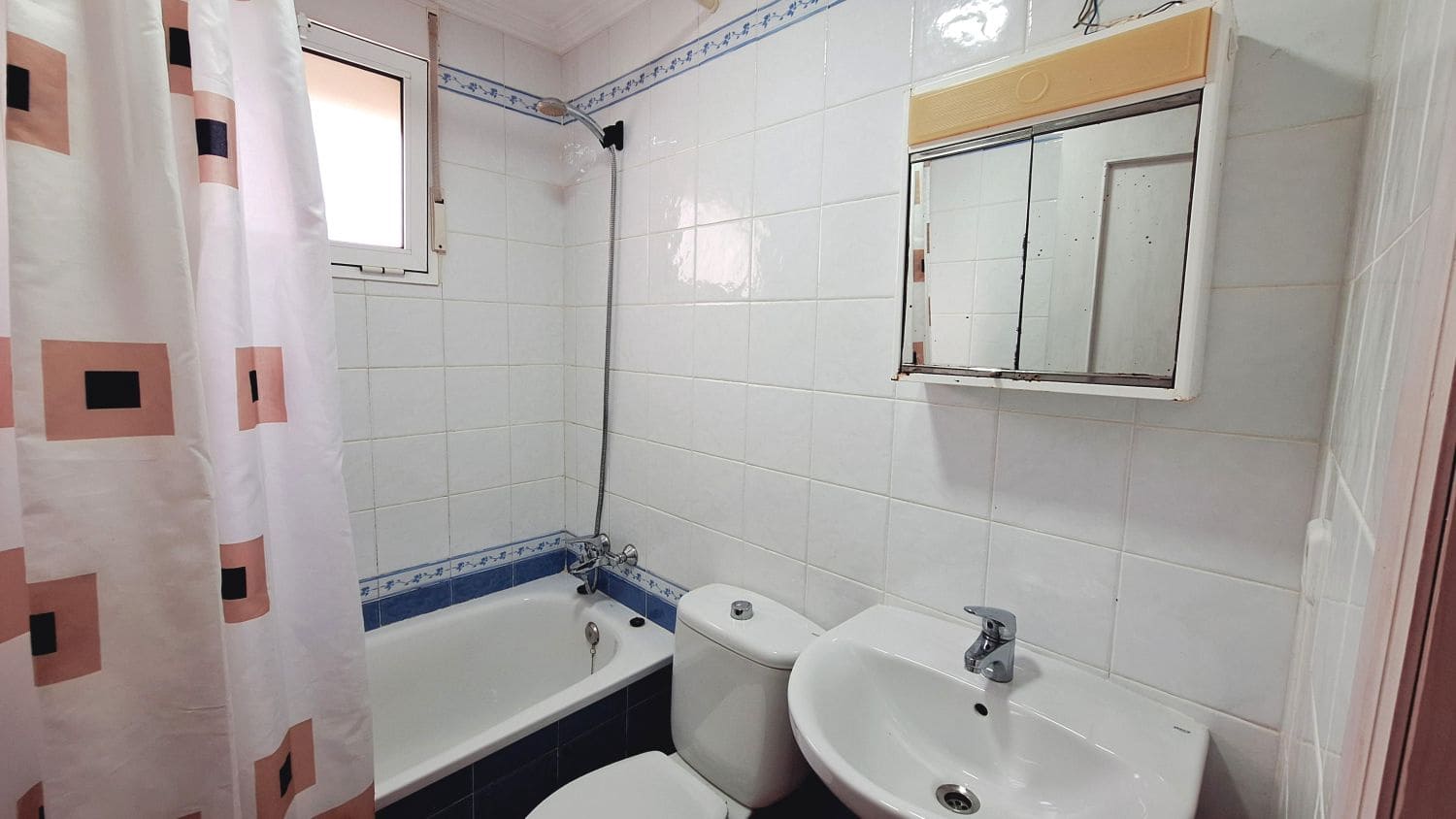 3 bedroom Apartment for sale in La Marina de la Torre with pool - € 179,999 (Ref: 9591097)