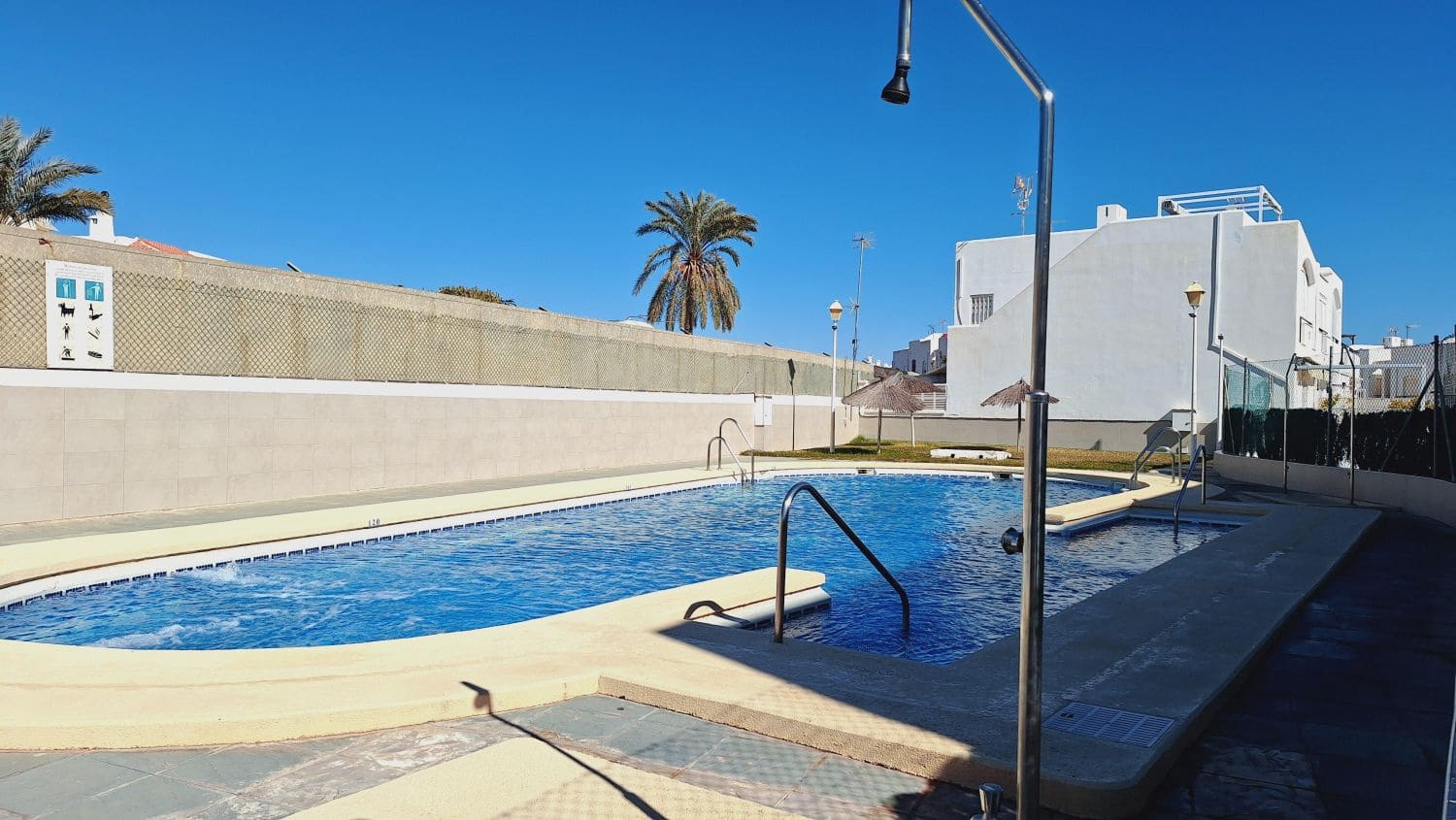 3 makuuhuone Huoneisto myytävänä paikassa Mojacar mukana uima-altaan 
autotalli - 249 990 € (Ref: 9629892)