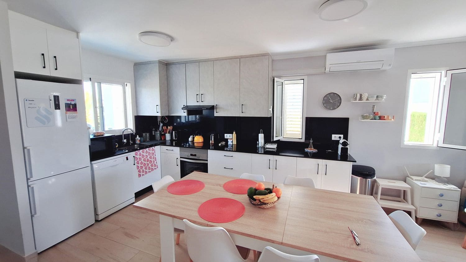 3 soveværelse Lejlighed til salg i Mojacar med swimmingpool - € 399.000 (Ref: 9701484)