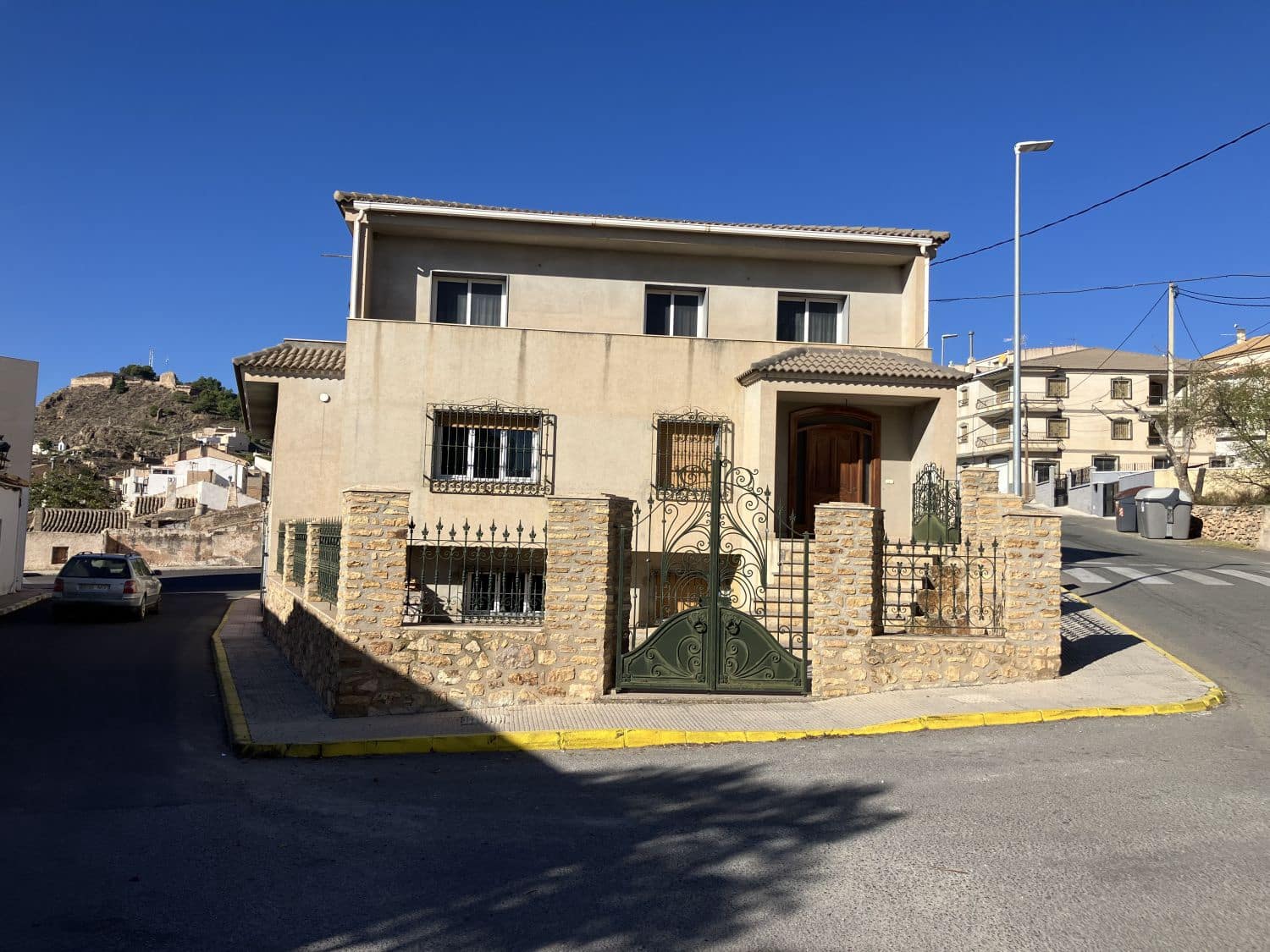 5 bedroom Townhouse for sale in Oria with garage - € 290,000 (Ref: 9915457)