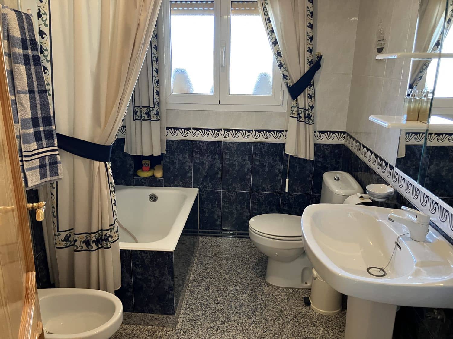 5 bedroom Townhouse for sale in Oria with garage - € 290,000 (Ref: 9915457)