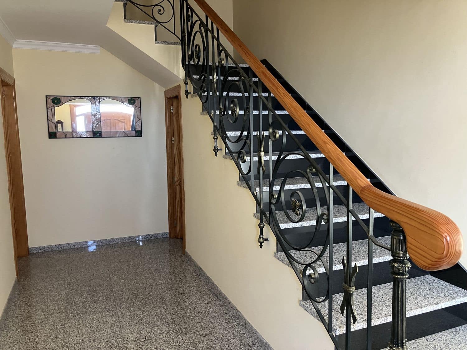 5 bedroom Townhouse for sale in Oria with garage - € 290,000 (Ref: 9915457)