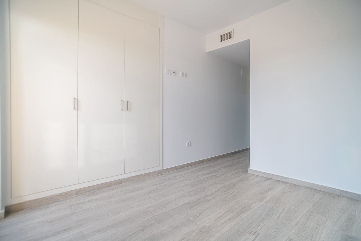 3 sypialnia Apartament na sprzedaż w Los Dolses z basenem garażem - 360 000 € (Ref: 10001175)