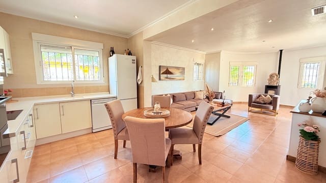 3 Zimmer Villa zu verkaufen in Catral mit Pool - 430.000 € (Ref: 10024919)