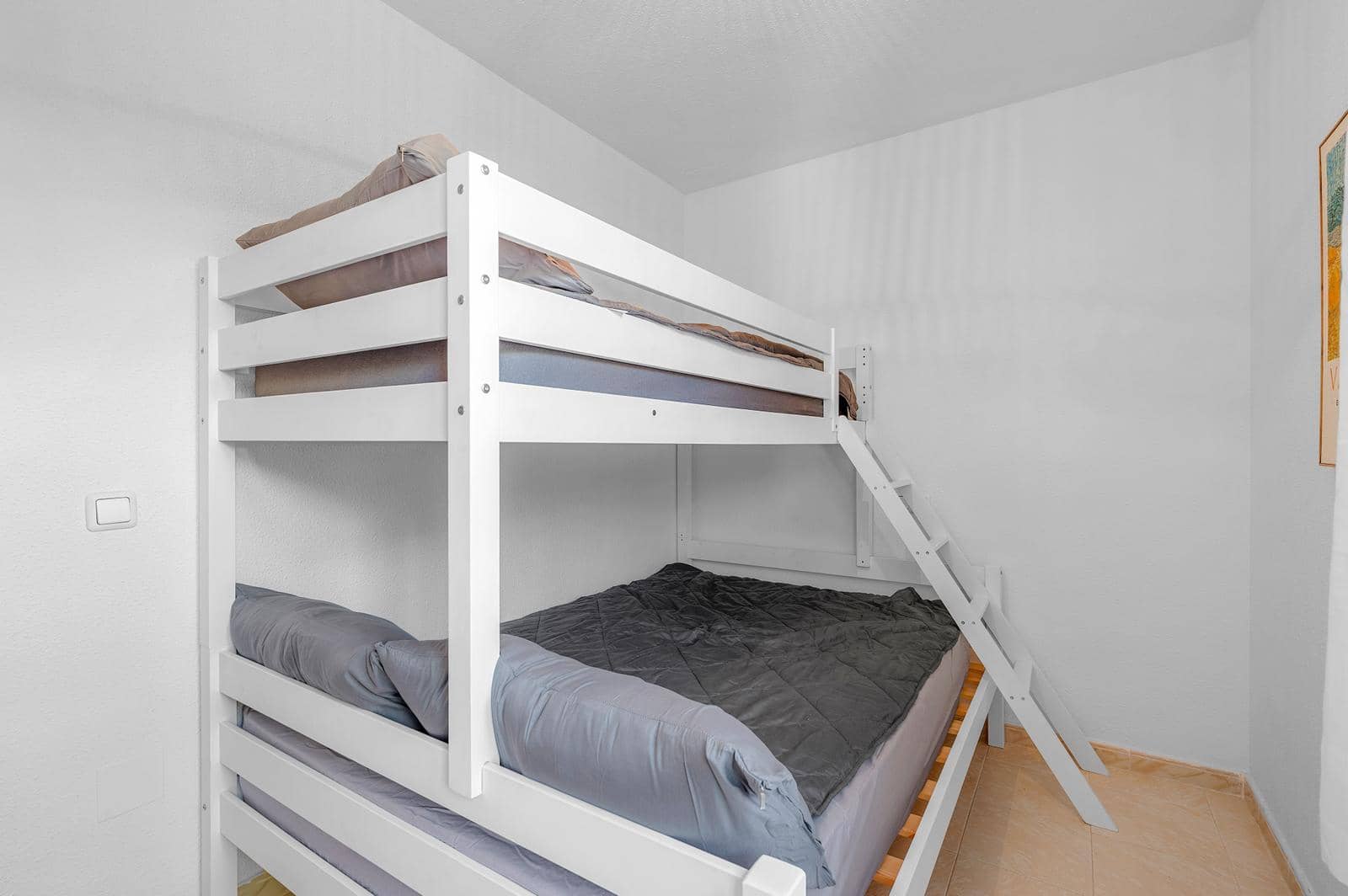 Apartamento de 2 habitaciones en Torrevieja en venta - 179.000 € (Ref: 10035732)