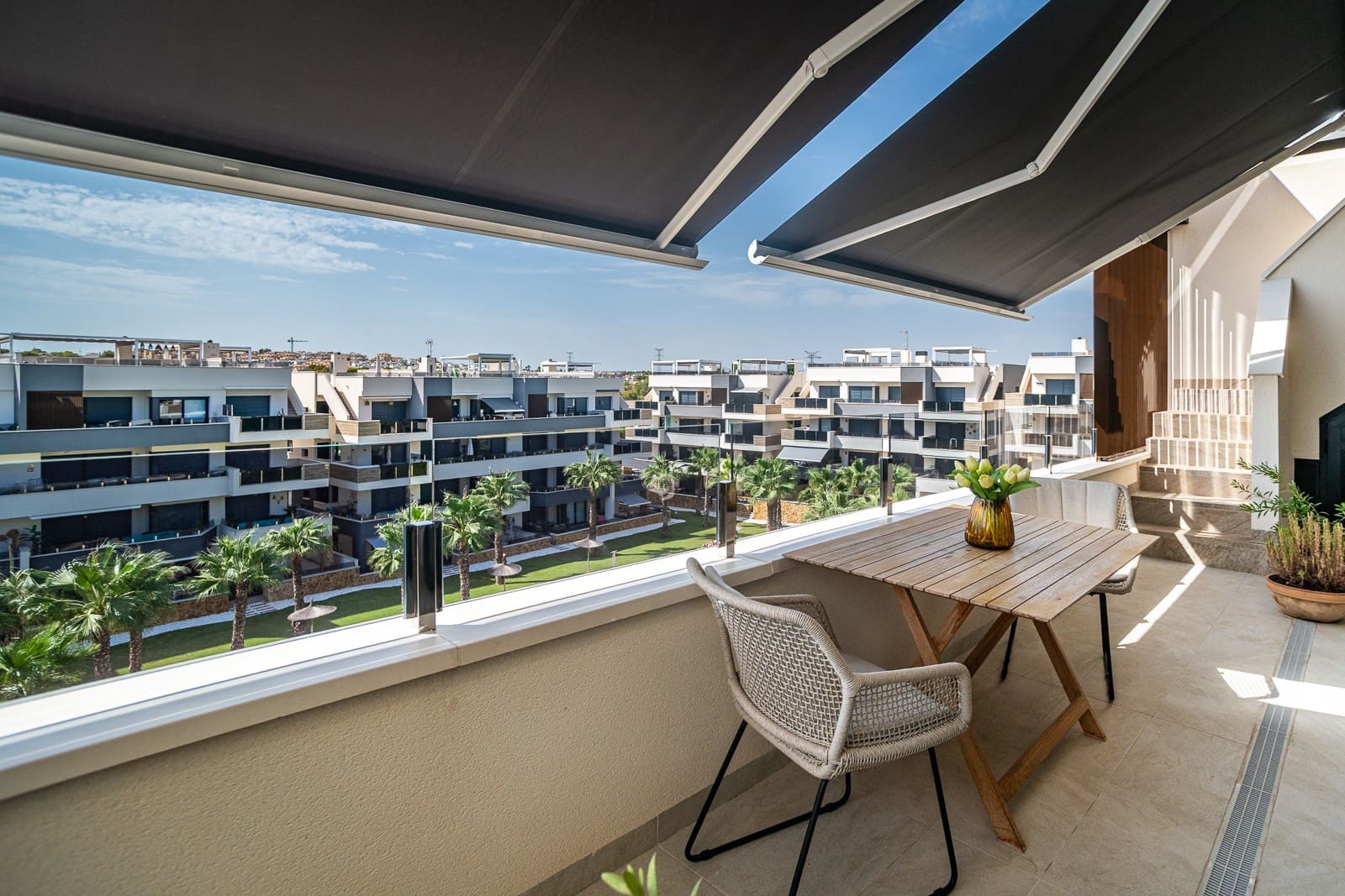2 bedroom Penthouse for sale in Los Altos with pool - € 349,900 (Ref: 10060696)