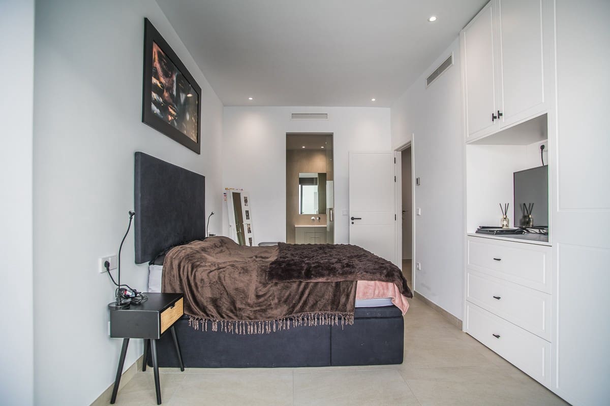 4 sovrum Villa till salu i Rojales med pool garage - 745 000 € (Ref: 10079972)
