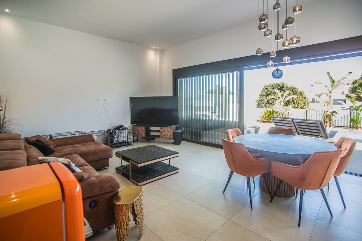 4 sovrum Villa till salu i Rojales med pool garage - 745 000 € (Ref: 10079972)
