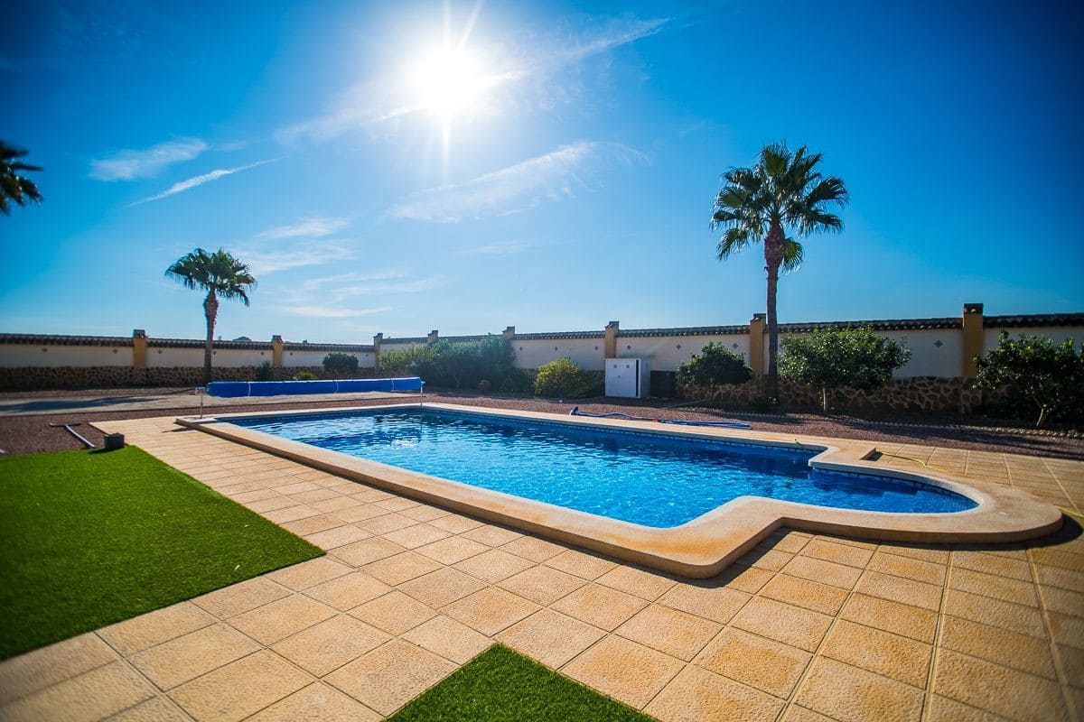4 sovrum Villa till salu i Catral med pool garage - 430 000 € (Ref: 10106560)