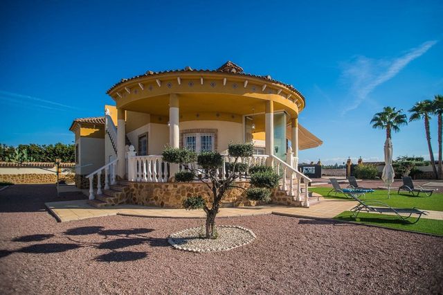 4 sovrum Villa till salu i Catral med pool garage - 430 000 € (Ref: 10106560)