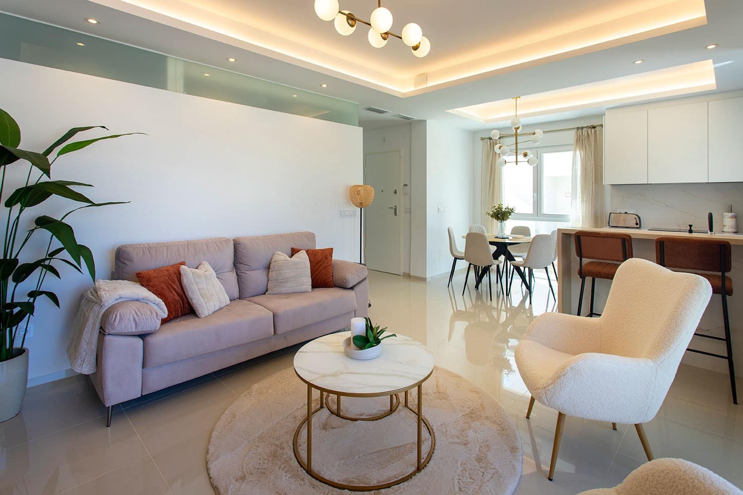 Apartamento de 2 habitaciones en Ciudad Quesada en venta con piscina garaje - 319.500 € (Ref: 10158479)