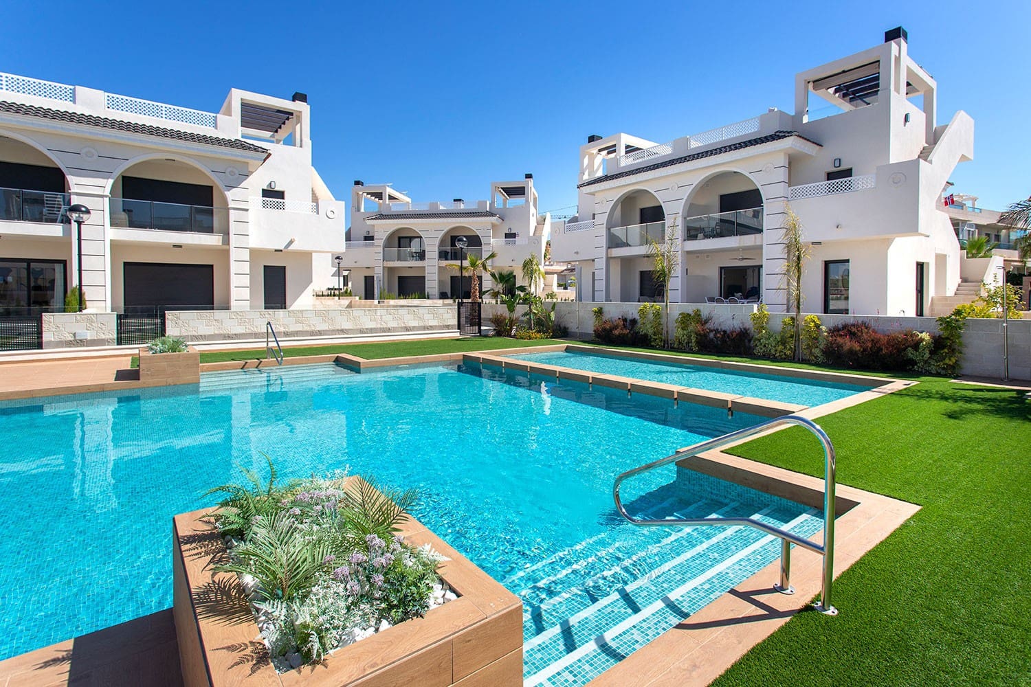 Apartamento de 2 habitaciones en Ciudad Quesada en venta con piscina garaje - 319.500 € (Ref: 10158479)