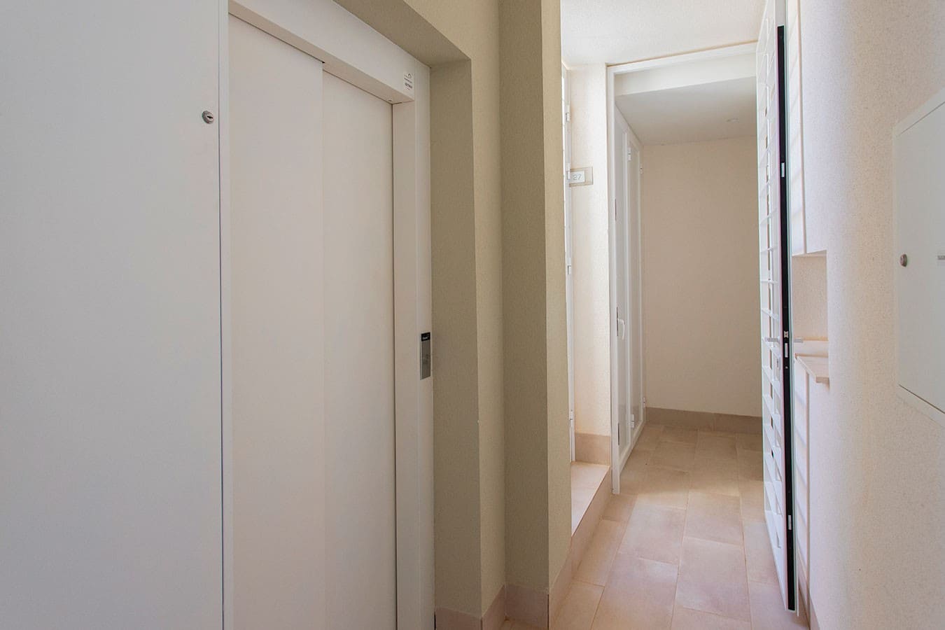 2 sovrum Takvåning till salu i El Raso med pool - 315 000 € (Ref: 10158625)