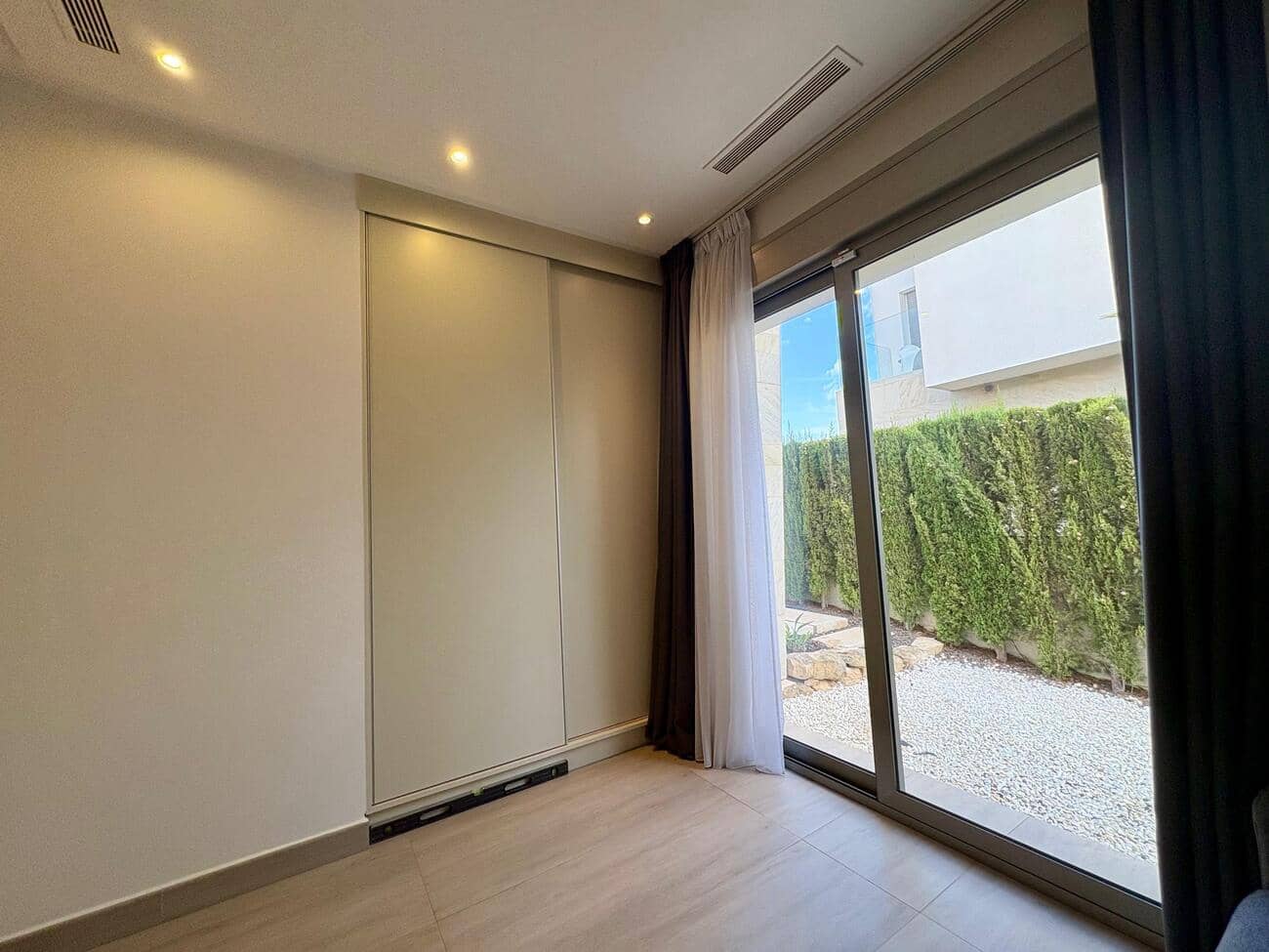3 bedroom Villa for sale in Benijofar with pool garage - € 547,000 (Ref: 10158709)