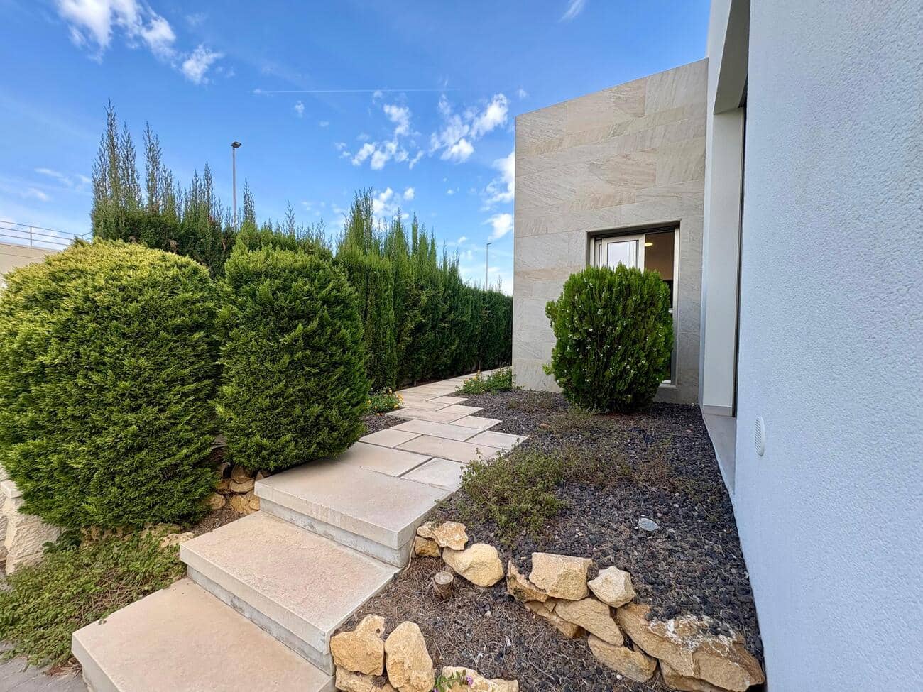 3 bedroom Villa for sale in Benijofar with pool garage - € 547,000 (Ref: 10158709)