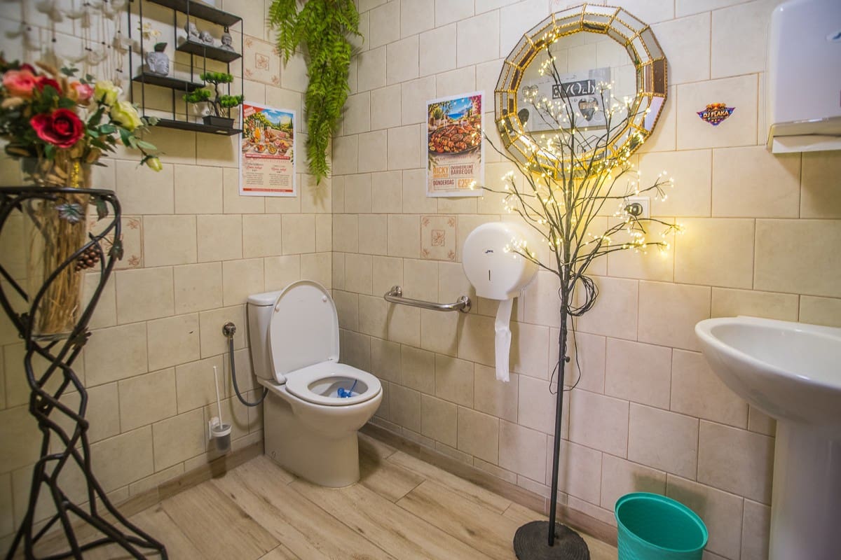 Erhverv til salg i Orihuela Costa - € 185.000 (Ref: 10174184)