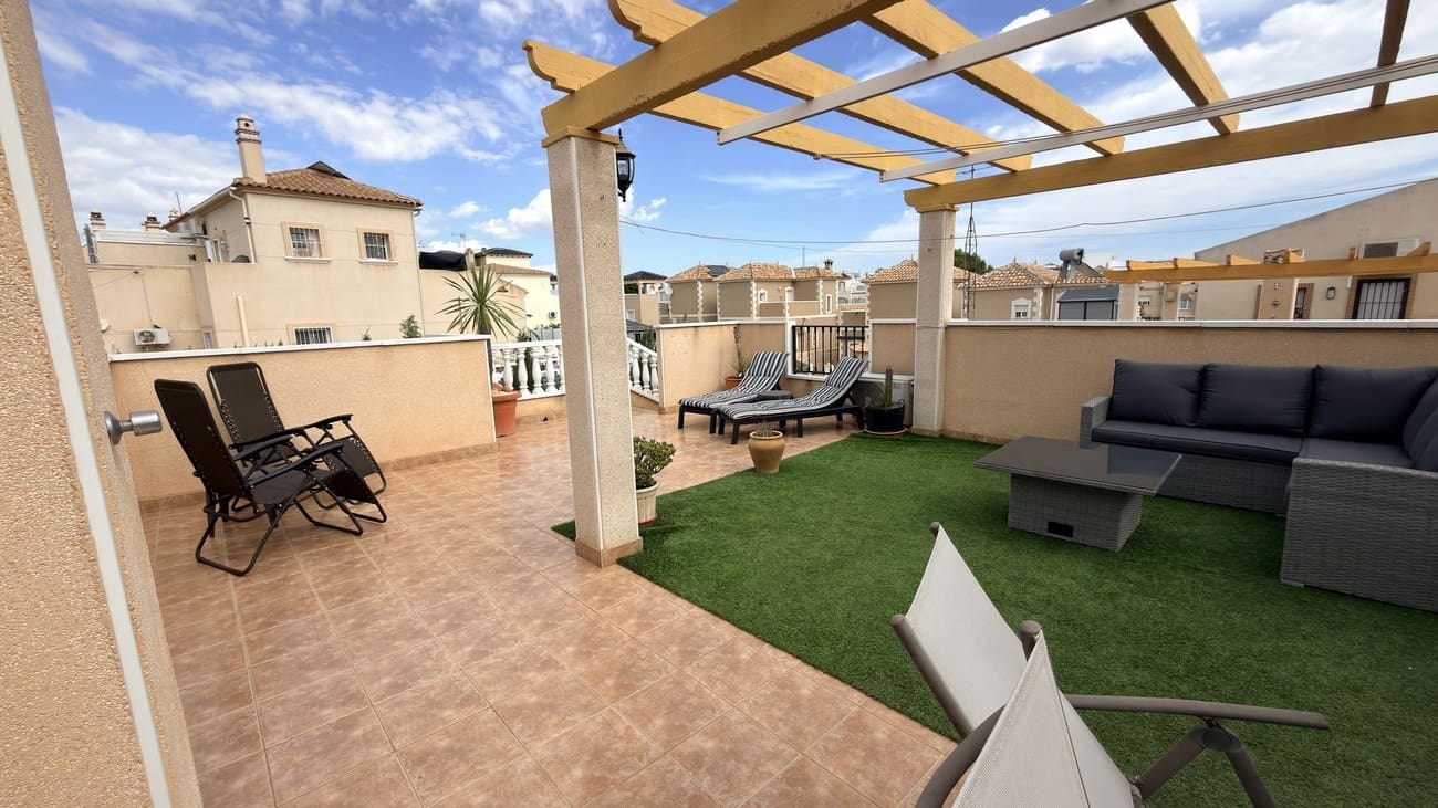 Adosado de 2 habitaciones en Villamartin en venta - 175.000 € (Ref: 10176155)